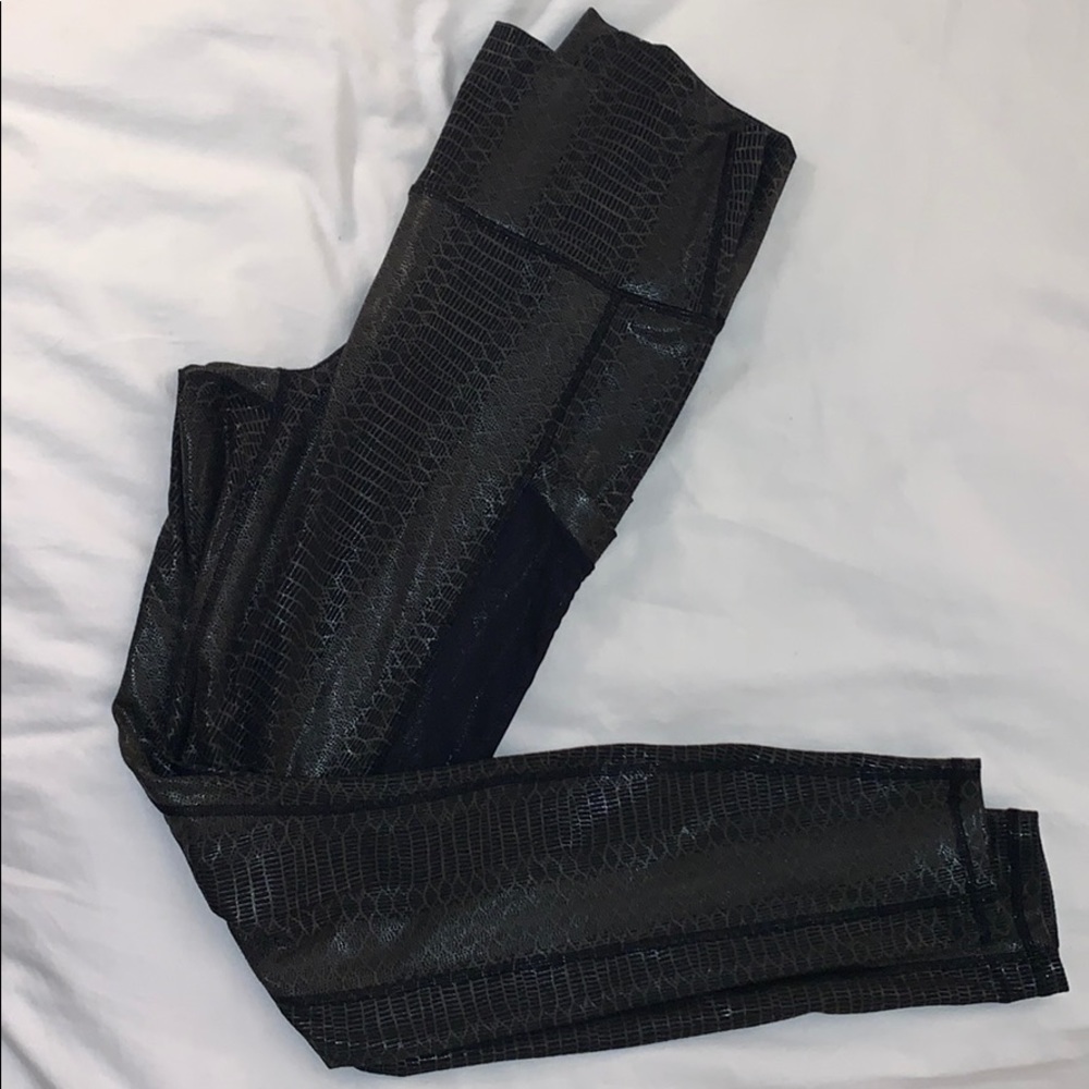 Fabletics power hold snake skin leggings
